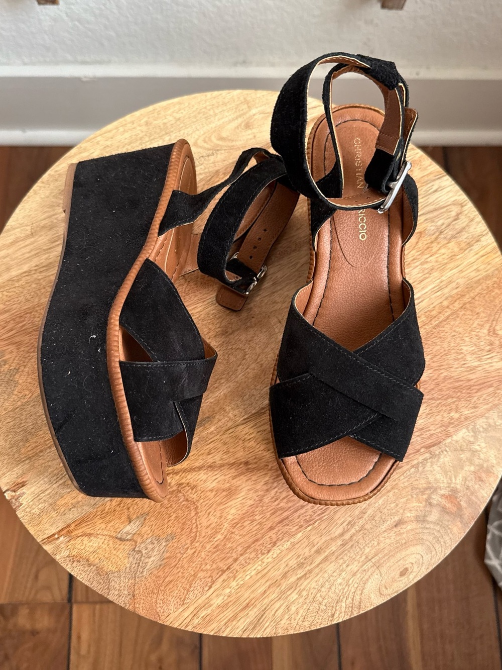 Christian Di Riccio Black Suede Platform
Wedge Sandals sz: 5
